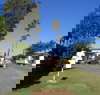 Browns Caravan Park - Lightning Ridge Tourism