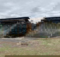 Mannaburne Cabin - Lightning Ridge Tourism