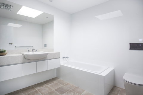 Relaxed Homely Retreat - Lightning Ridge Tourism 6