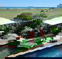 Seacove on the Beach - Lightning Ridge Tourism