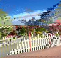 St Mounts Boutique Hotel - Garden Cottages and Trattoria Restaurant - Lightning Ridge Tourism