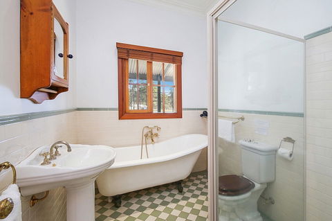 Stonegate - Lightning Ridge Tourism 9