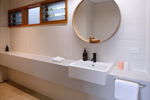 Studio At Careel Bay - Lightning Ridge Tourism 3