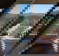 The Evening Star - Lightning Ridge Tourism