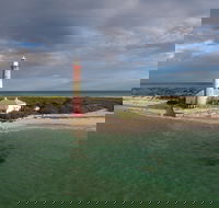 Troubridge Island Escape - Lightning Ridge Tourism