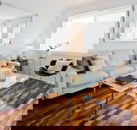 Wynnum Bayside Apartments - Lightning Ridge Tourism