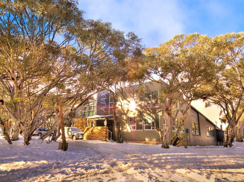 Ajax Ski Club - Lightning Ridge Tourism 0