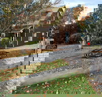 Arcadia Cottages at Cambewarra - Lightning Ridge Tourism
