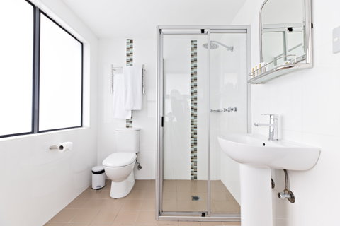 Avoca By Sydney Lodges - Lightning Ridge Tourism 5