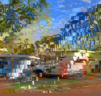 Batchelor Holiday Park - Lightning Ridge Tourism