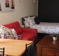 Esk Wivenhoe Motor Inn - Lightning Ridge Tourism