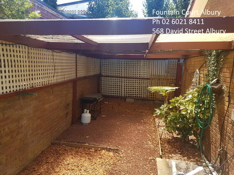 Fountain Court Motor Inn Albury - Lightning Ridge Tourism 1