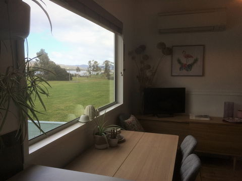 Franklin Accommodation - Lightning Ridge Tourism 7