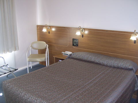 Garden Motor Inn (Golden Chain) - Lightning Ridge Tourism 2