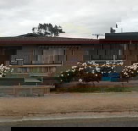 George'N'Mays - Lightning Ridge Tourism
