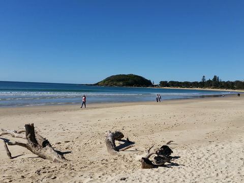 Headlands Beach House - Lightning Ridge Tourism 9