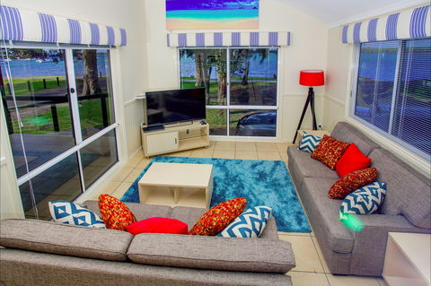 Ingenia Holidays Lake Macquarie - Lightning Ridge Tourism 2