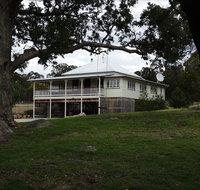 Loughmore House and Cottage - Lightning Ridge Tourism