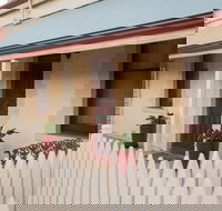 McKinley's Rest - Lightning Ridge Tourism