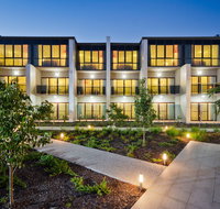 Quality Hotel Taylors Lakes - Lightning Ridge Tourism