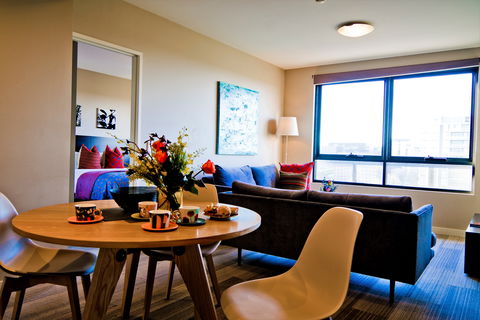 Quest Mascot Apartment - Lightning Ridge Tourism 0