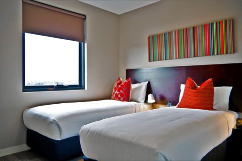 Quest Mascot Apartment - Lightning Ridge Tourism 4