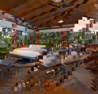 Rose Gums Wilderness Retreat - Lightning Ridge Tourism