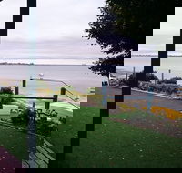 St Helens Beachfront - Lightning Ridge Tourism