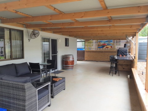 Sunset Sippers - Lightning Ridge Tourism 8
