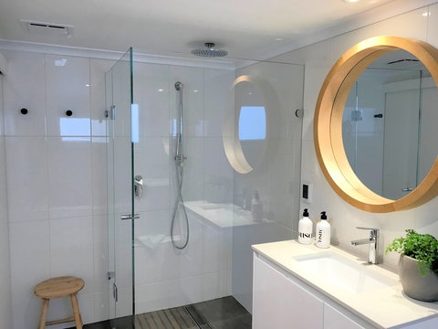 The Admiral Riverside - Lightning Ridge Tourism 7