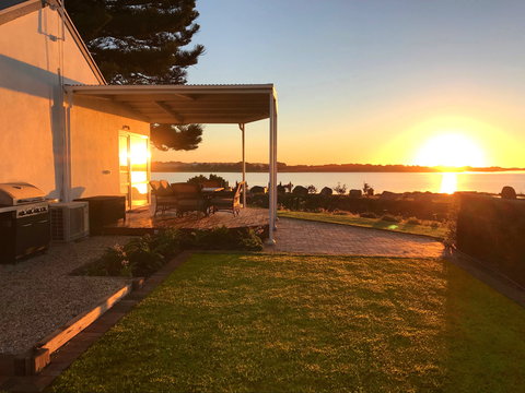 The Admiral Riverside - Lightning Ridge Tourism 9