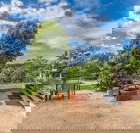 Twin Tallows - Lightning Ridge Tourism