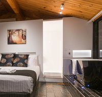 Waterfall Springs Retreat and Wildlife Sanctuary - Lightning Ridge Tourism