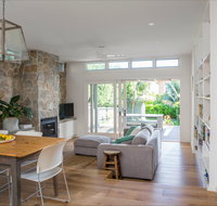 Bondi Beach House - Lightning Ridge Tourism