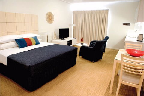 Broadwater Mariner Resort Geraldton - Lightning Ridge Tourism 0