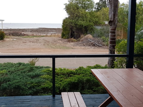 Cactus Hill - Lightning Ridge Tourism 0