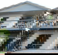 Cheers - Lightning Ridge Tourism