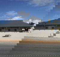 Jetty Views - Lightning Ridge Tourism