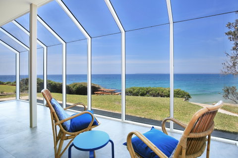 Neptune  Absolute Beachfront - Lightning Ridge Tourism 1