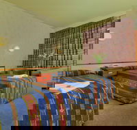 Olympia Motel - Lightning Ridge Tourism