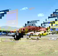Pines Country Club Motor Inn - Lightning Ridge Tourism