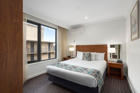 Quality Hotel Bayside Geelong - Lightning Ridge Tourism 1