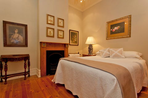 Rose Cottage - Lightning Ridge Tourism 2