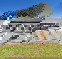 Stunning Style on David - Lightning Ridge Tourism