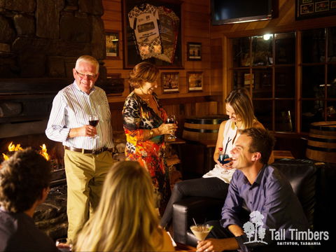 Tall Timbers Tasmania - Lightning Ridge Tourism 2