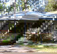 Tom and Sues Place - Lightning Ridge Tourism