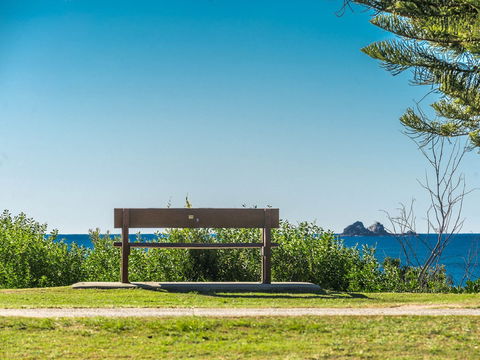 Apartment Two Surfside - Lightning Ridge Tourism 0