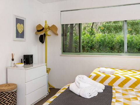 Apartment Two Surfside - Lightning Ridge Tourism 1