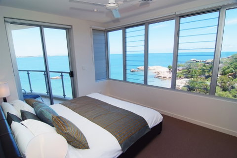 Coral Cove Apartments - Lightning Ridge Tourism 2