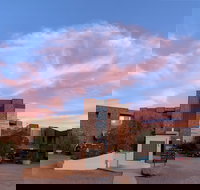 Desert Cave Hotel - Lightning Ridge Tourism